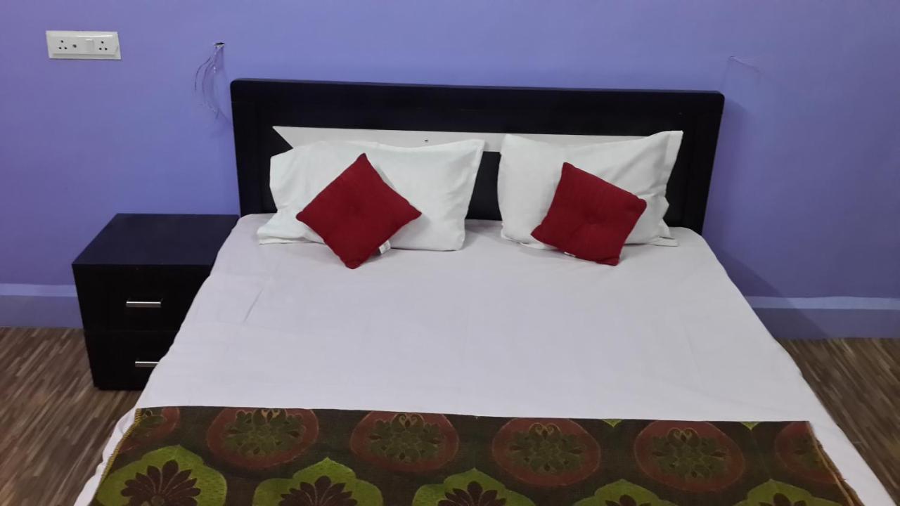 Near Railway Station Lodge Aurangabad (Maharashtra)